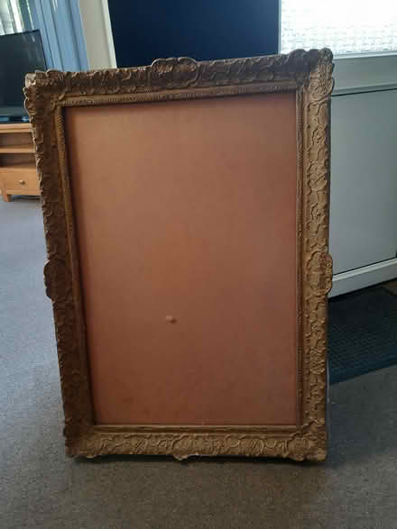 Photo of free Old guilt frame (Neston CH64) #1