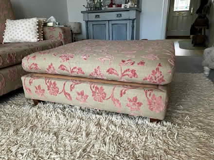 Photo of free Beige/pink linen weave fabric pouffe (Rugeley WS15) #3