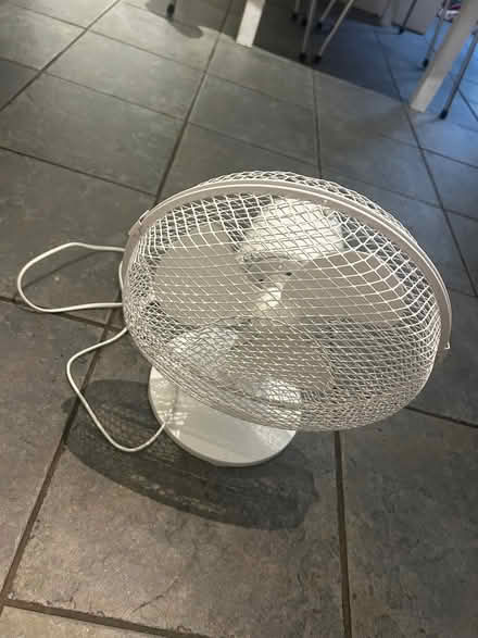 Photo of free Desk Fan (Stockwell SW9) #1