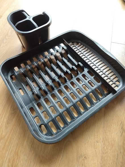 Photo of free Draining board and cutlery pot (Broadheath WA14) #1