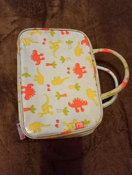 Photo of free Children's travel toiletries bag (Welling DA16) #1