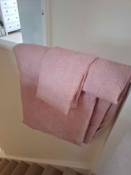 Photo of free King size duvet cover set (Dronfield Woodhouse S18) #1