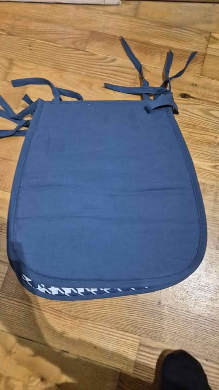 Photo of free 4 Seat cushions (SE16) #3