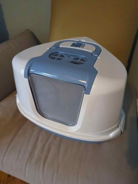 Photo of free Cat litter tray (BN1 Brighton) #1