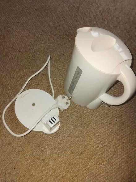 Photo of free Electric kettle (Smalley DE7) #1