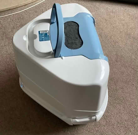 Photo of free Cat Litter Tray with Lid (DE23 Littleover) #2