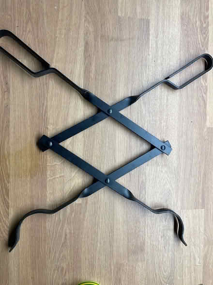 Photo of free 2ft Metal extendable grabber (Cookham SL6) #1