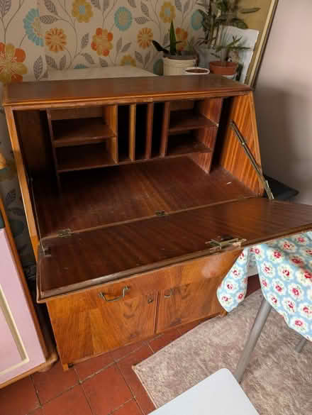 Photo of free Writing desk (Harrold Bedford) #2