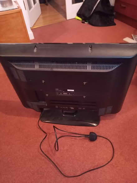 Photo of free logik flat screen tv (Cosby LE9) #2