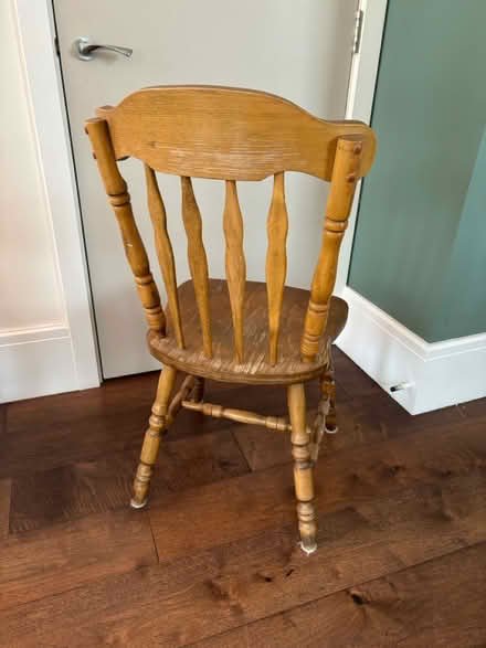 Photo of free 6 dining chairs (SE17) #3