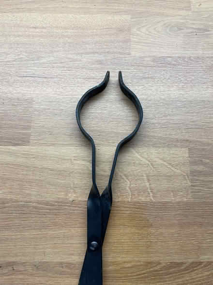 Photo of free 2ft Metal extendable grabber (Cookham SL6) #2