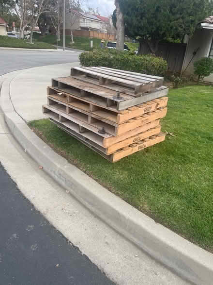 Photo of free Wood Pallets (Oak Park, CA) #1