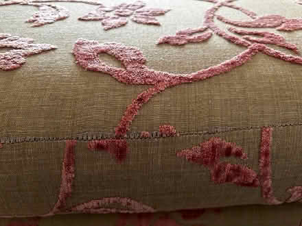 Photo of free Beige/pink linen weave fabric pouffe (Rugeley WS15) #4