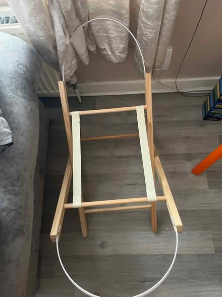 Photo of free Pink moses basket with stand (Belle Isle LS10) #3