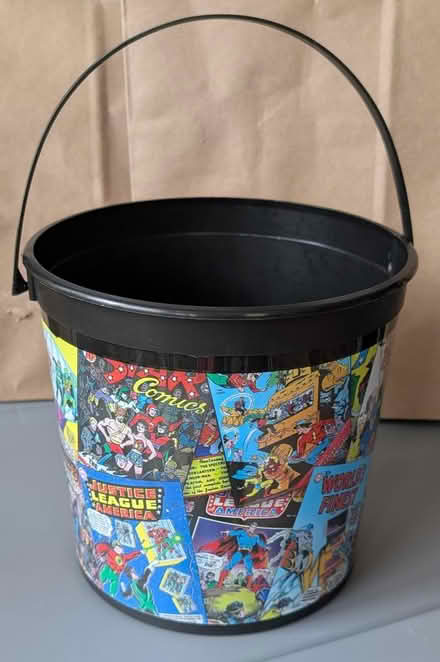 Photo of free DC Comics large popcorn bucket (Santa Clara near Great America) #1