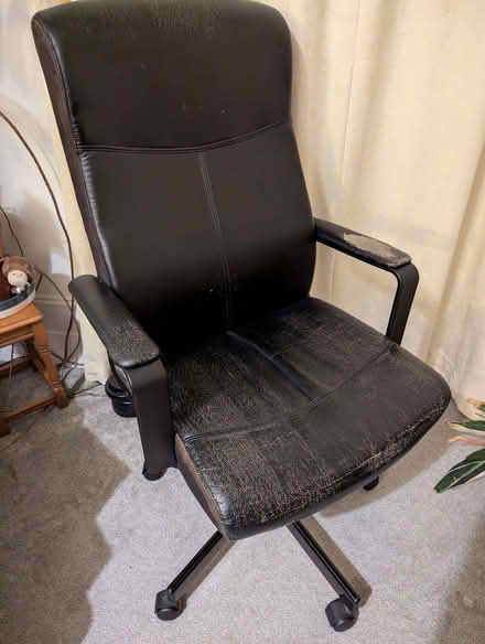 Photo of free Office chair (Blackheath SE3) #1