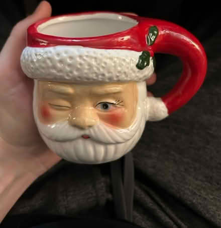 Photo of free Set of two Santa mugs (New Hyde Park) #1