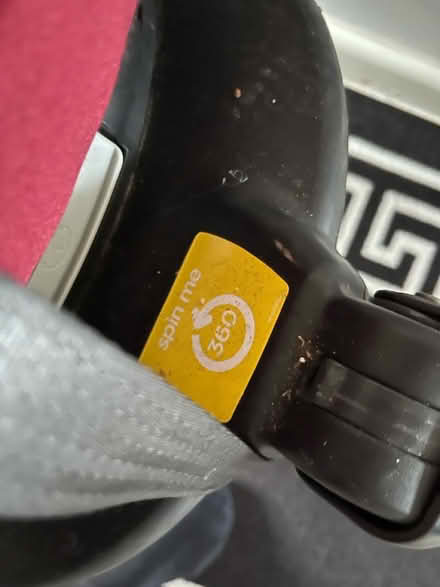 Photo of free Swivel car seat (Linslade Leighton Buzzard LU7) #2