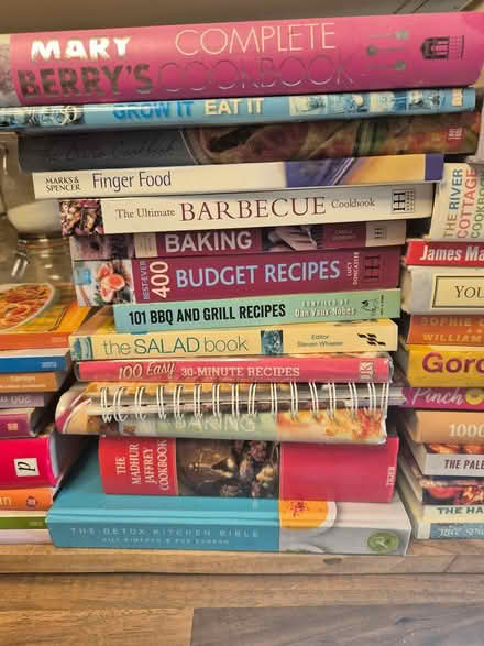 Photo of free cook books (Harold wood Rm3 0gd) #3