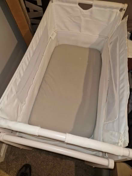 Photo of free next to me cot (Leeds 14) #1