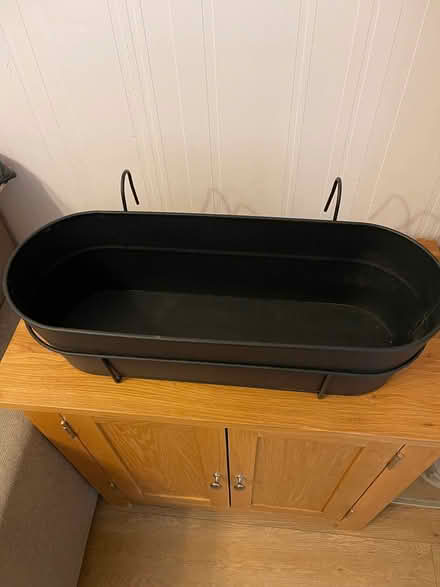 Photo of free Metal Planter (DE23 Littleover) #1