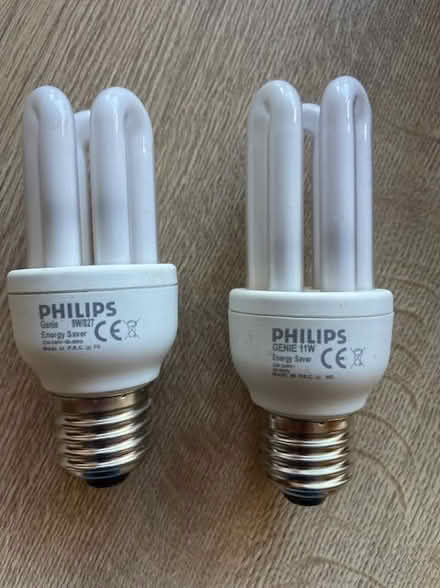 Photo of free 2 x light bulbs, working condition (Botley OX2) #1
