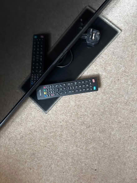 Photo of free 34"tv (Dinder BA5) #2