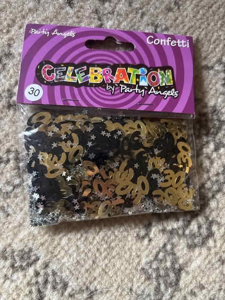 Photo of free 3x 30th birthday confetti (S80 3) #1