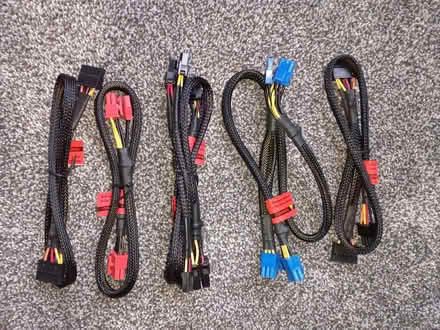 Photo of free PC drive cables (Packmoor ST7) #1