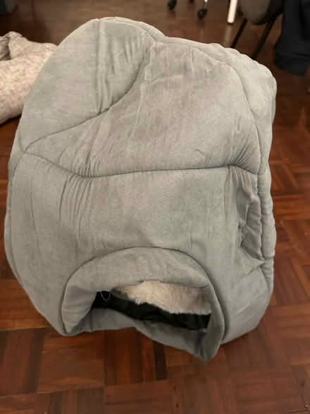 Photo of free Igloo bed for small dog or cat (Highbury N5) #2
