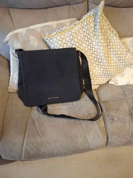 Photo of free Unisex shoulder bag - black (Darlington DL1) #2