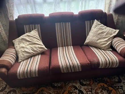 Photo of free Vintage sofas (The Meadows NG2) #4