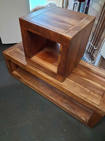 Photo of free Coffee table and cube side table (Wollaton ng8) #3
