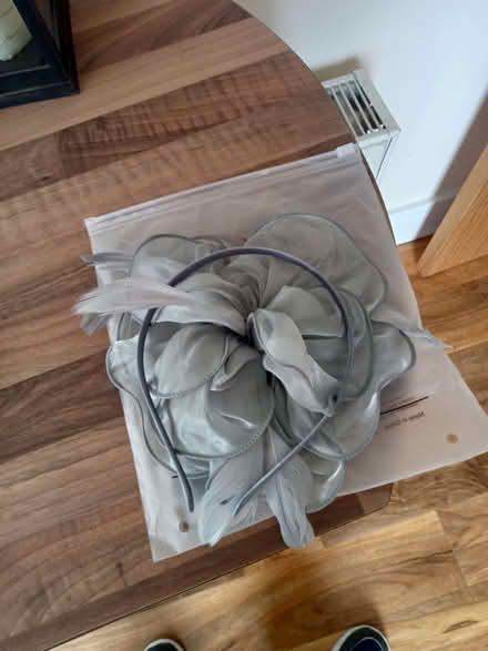 Photo of free Light grey fascinator (Polegate BN26) #1