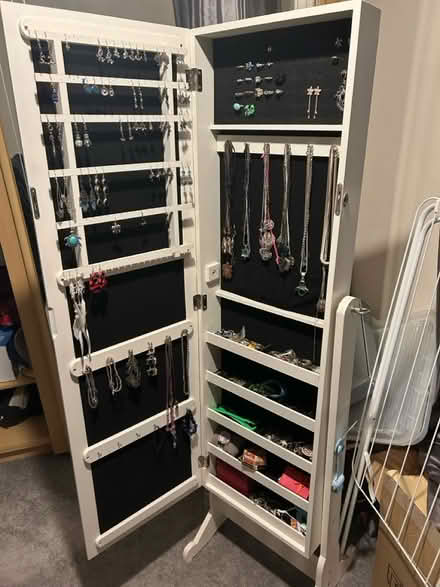 Photo of free Loads of bits (EX1) #3