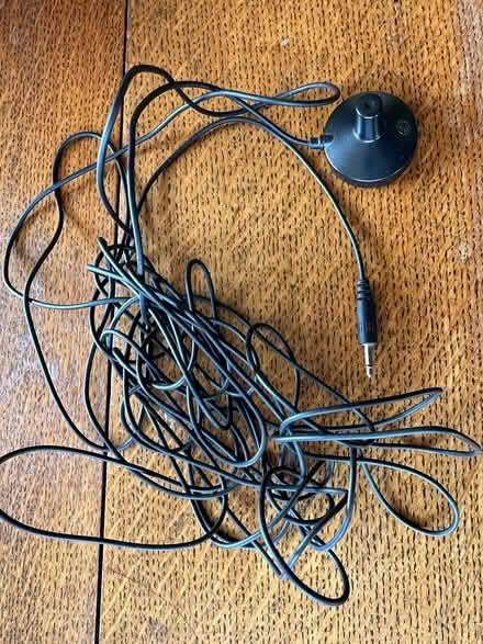 Photo of free Assorted audio/computer cables (Pontypridd CF37) #3