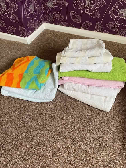 Photo of free Assorted bedding and towels (Illingworth. HX2) #4