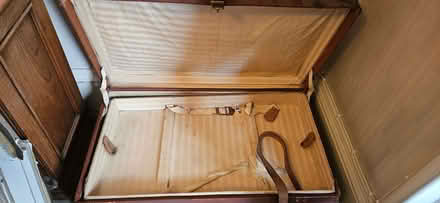 Photo of free Vintage trunk (Comiston EH10) #2