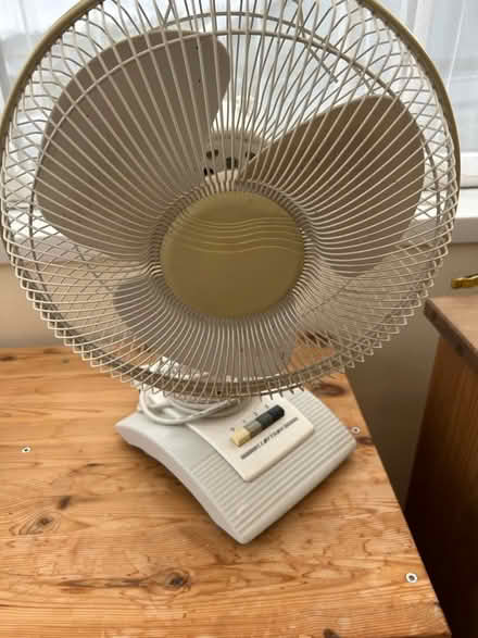 Photo of free Fan trydan/ electric fan (Tregarth LL57) #1