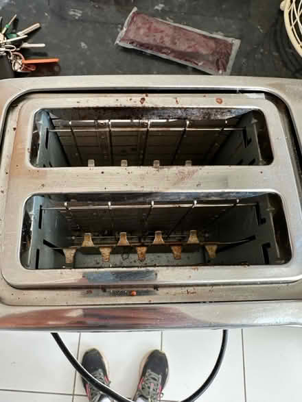 Photo of free Kettle and Toaster (Wakefield WF3) #3