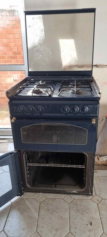 Photo of free Freestanding Gas cooker 60cm (Lampton TW3) #3