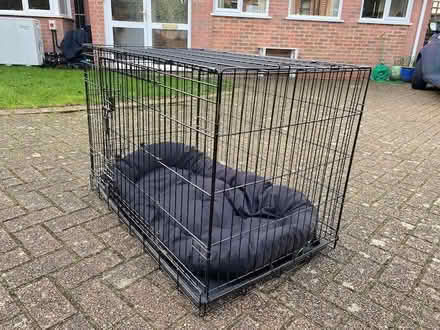Photo of free Dog cage (Earley RG6) #1