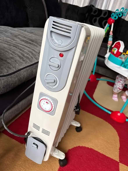 Photo of free Oil radiator/heater (AL4) #2