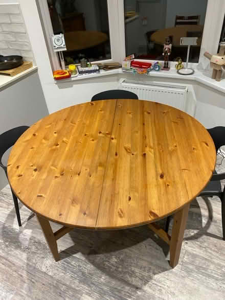 Photo of free 125cm round table, extendable (SE10 9) #2