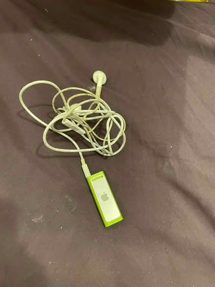 Photo of free Music player (Wandsworth SW18) #2