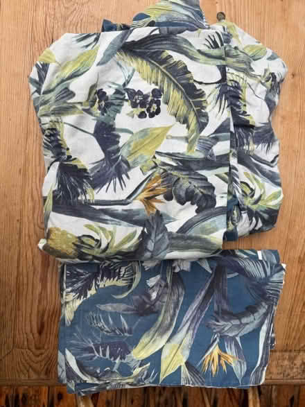 Photo of free Super king duvet set (Hamm Court TW17) #1