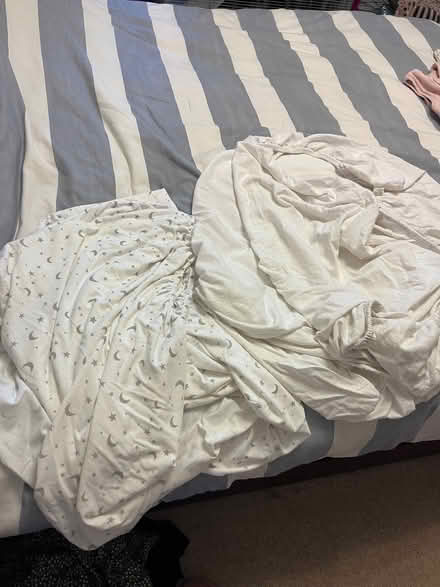 Photo of free Cot bed mattress, cot bed sheets, toddler sleeping bags (Frizington CA26) #4