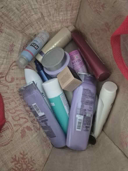 Photo of free Assorted Toiletries (BD6) #1