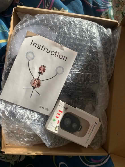 Photo of free Ring light (SE25) #2