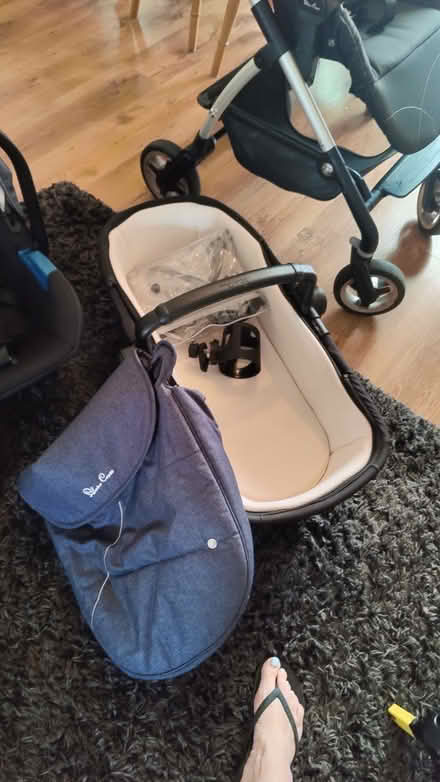 Photo of free Silver Cross travel system (RG6 Earley) #2